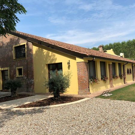 Agriturismo La Bicocca Sermide Eksteriør bilde