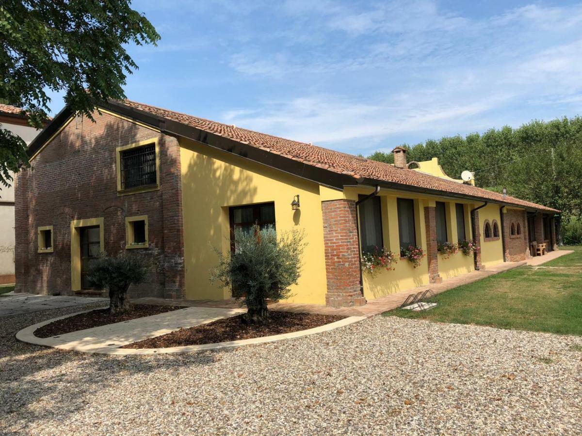 Agriturismo La Bicocca Sermide Eksteriør bilde