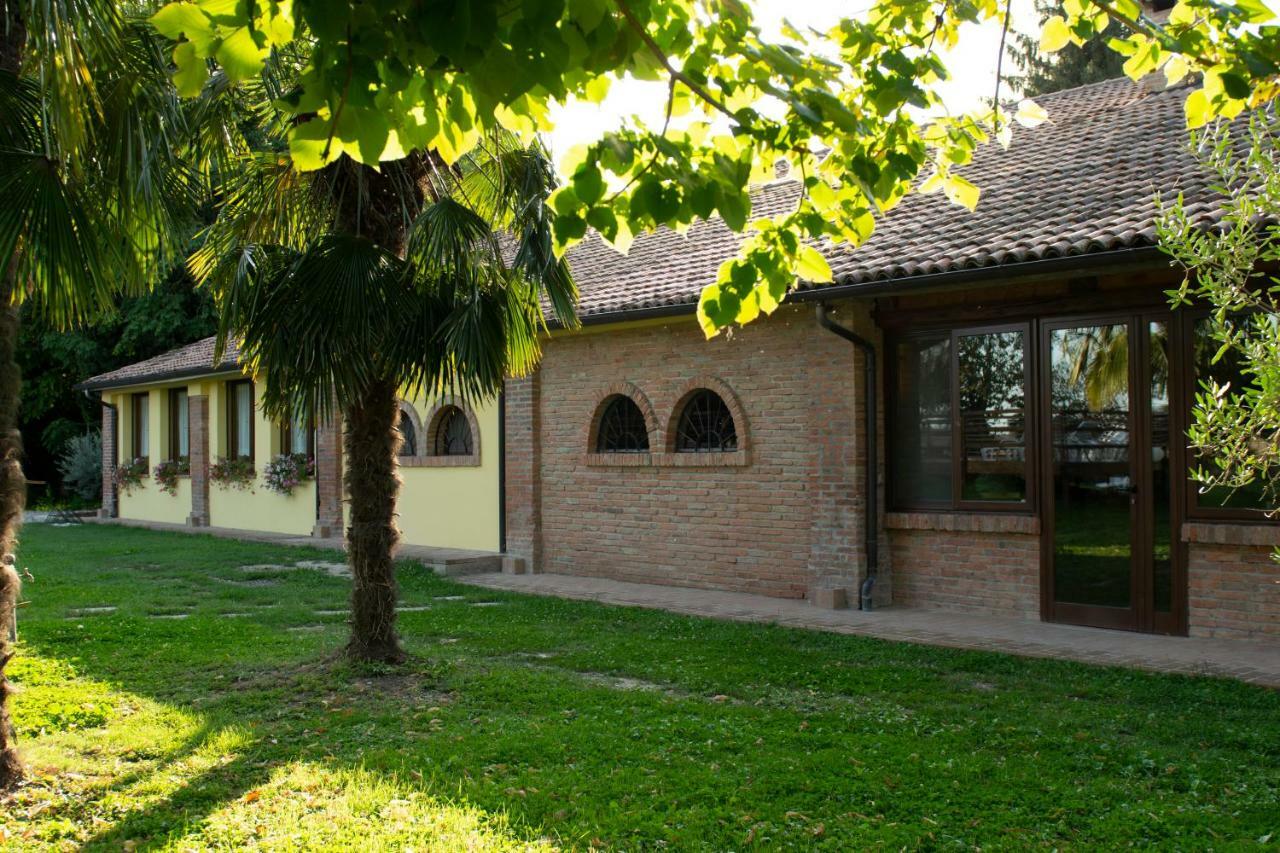 Agriturismo La Bicocca Sermide Eksteriør bilde